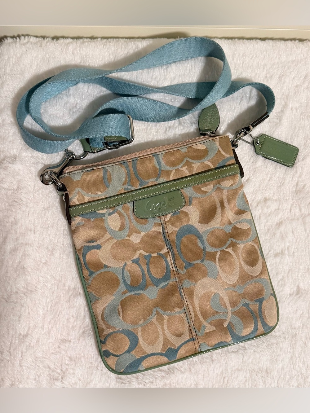 Coach Penelope Swingpack Crossbody Bag in Tan & Light Blue with Green Trim 2009